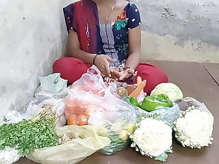 Indian girl selling vegetables hard fucking in the public pl