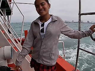 Public amateur blowjob by his Asian teen boyfriend damper a speedboat trip