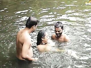DIRTY BIG BOOBS BHABI BATH IN POND WITH  Taking DEBORJI (OUTDOOR)