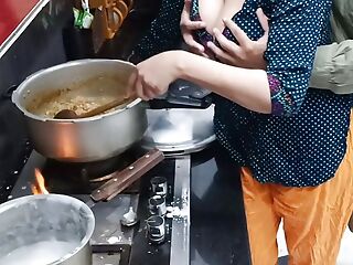 Desi Housewife Anal Sex In Cookhouse While She Is Cooking
