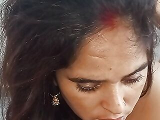 Indian bhabi sucking and fucking most assuredly hardly with our retrench in bed room and like this video 📷