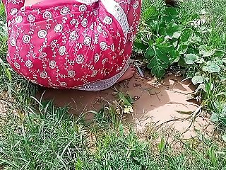 Indian desi newly Fucking my sexy wife in jungle and pussy Fucking