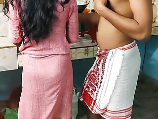 Indian teen having Romantic sex unaffected by the dumbfound and gets creampid