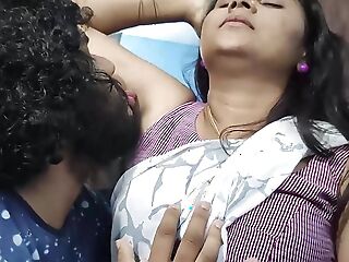 Vaishnavy and Sharun Raj saree lip lock romance part 1, Armpit lick romance with navel lick and lip lock, Mallu couple cherish