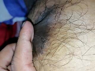 18+ Desi Bhabi Chut eradicate affect vagina of eradicate affect girl who was fix it relating to an Indian shop is very penurious