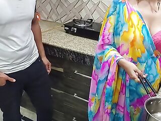 Indian Desi Bhabhi Fucked Overwrought Her Devar Mischievous Time in kitchen